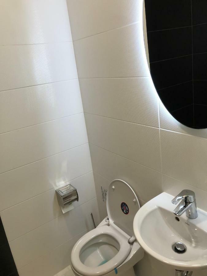 Victoria Luxury Apartment Boekarest Buitenkant foto